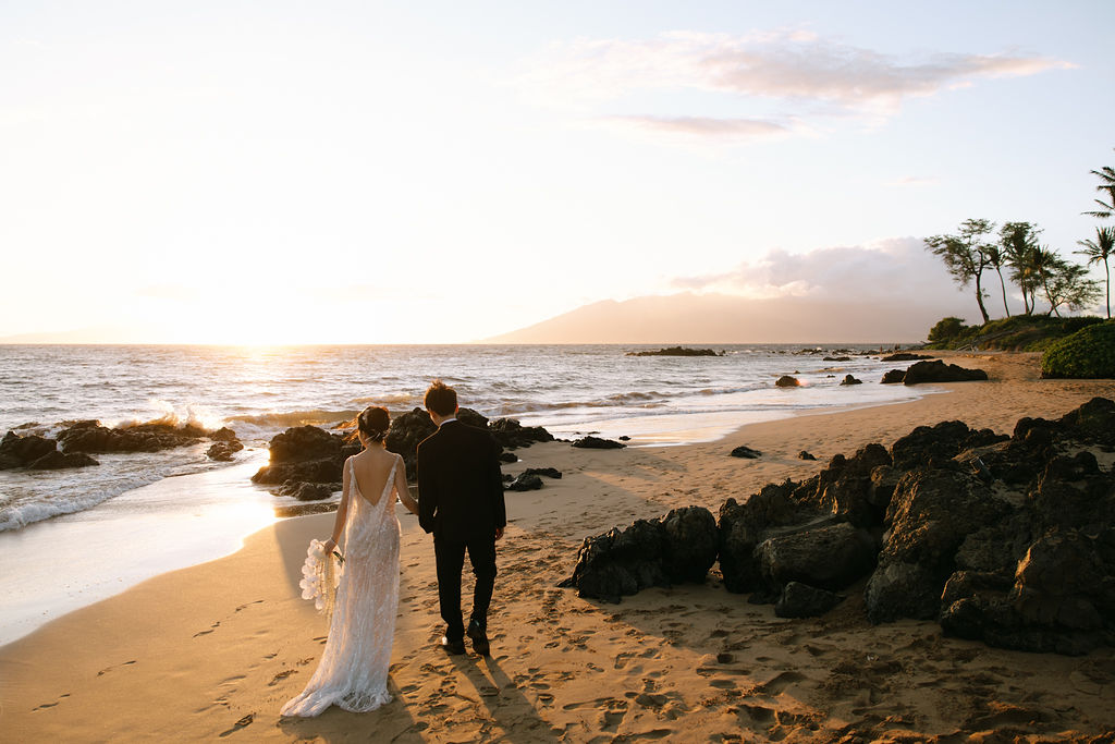 bride and groom at andaz maui